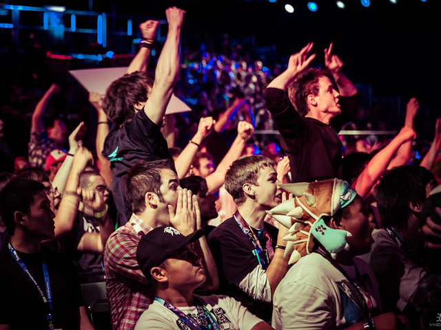 赛前聚餐往 赛前聚餐往